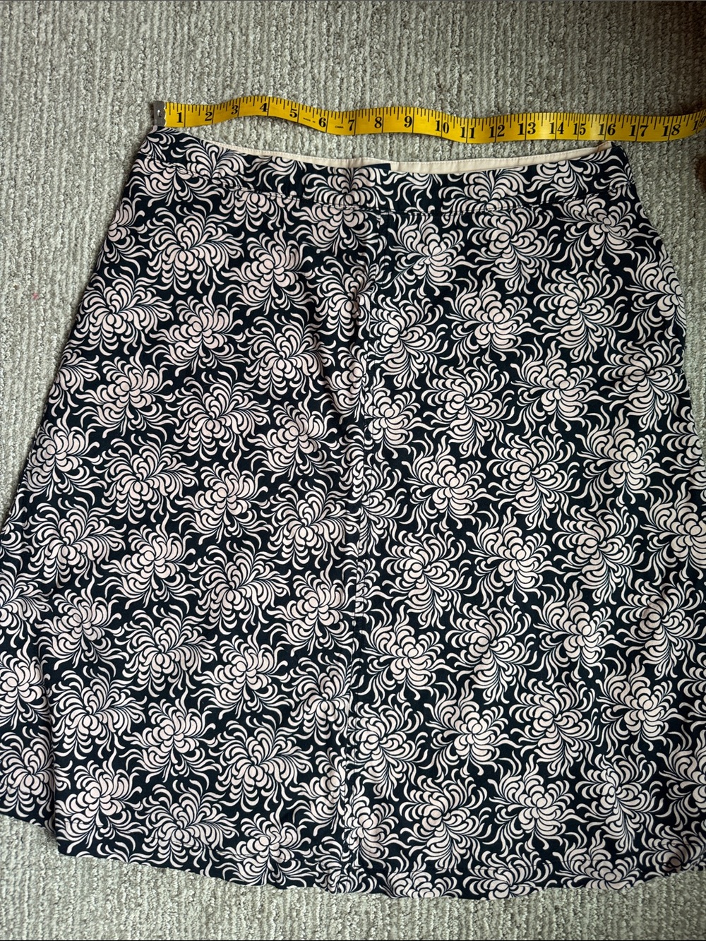 GAP Black Skirt with Pink Floral Swirl Print A-Line